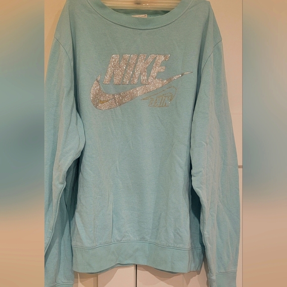Nike Blue Crew Neck Sweatshirt . Oversized Fit - Picture 1 of 3